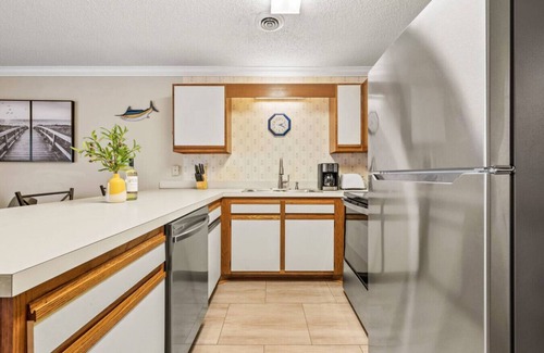 Little River Apartment | Bay Tree Getaway 28G