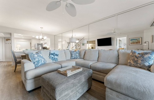 Sandestin Condo | Bay View Beach Cottage on Sandestin Resort-Pools-Gym-Golf Cart Included!