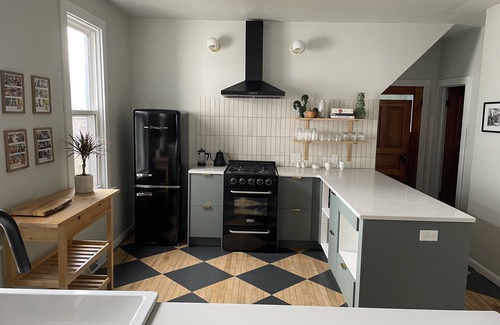 Bay View House | Bay View Beau - Near 3rd Ward, Summerfest, Fiserv