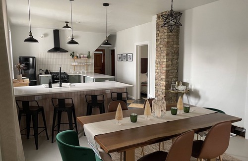 Bay View House | Bay View Beau - Near 3rd Ward, Summerfest, Fiserv