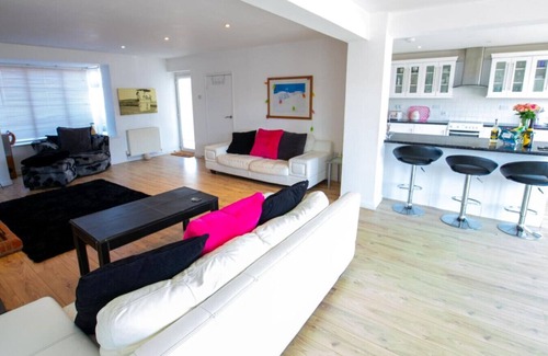 New Romney House | Bay View - Greatstone on Sea