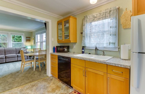 Poulsbo Cottage | Bay view home, blocks from restaurants, shopping, & waterfront