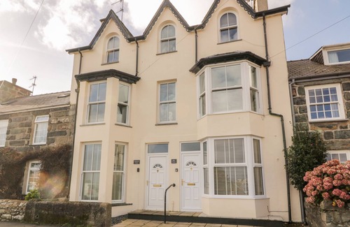 Criccieth Cottage | BAY VIEW, pet friendly, character holiday cottage in Criccieth