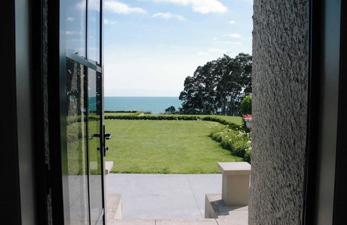 Pitone Apartment | Bay View Terrace: Luxury Beach Studios
