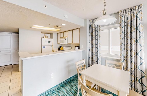 Crescent Beach Hotel | Bay Watch 0411