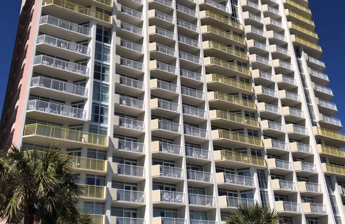 Atlantic Beach Condo | BAY WATCH BEAUTY. PRISTINE 14TH FLOOR OCEANFRONT