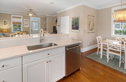 Port St. Joe Cottage | "BAY WATCH" IS A 2BD IMMACULATE COTTAGE W/BAY VIEWS, 2 COMMUNITY POOLS! PET FRIENDLY!