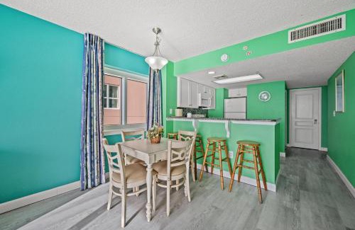 Crescent Beach House | Bay Watch Resort M 1122-Oceanfront-Crescent Beach