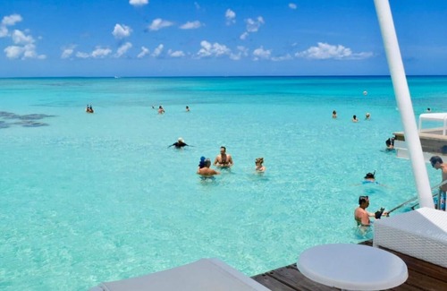 Bayahibe Apartment | Bayahibe Cadaquez Caribe Beachfront Apt next to Dreams & Catalonia Resorts