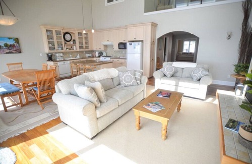 Bayfield Apartment | Bayfield on the Lake - Waterfront Condo Downtown #302