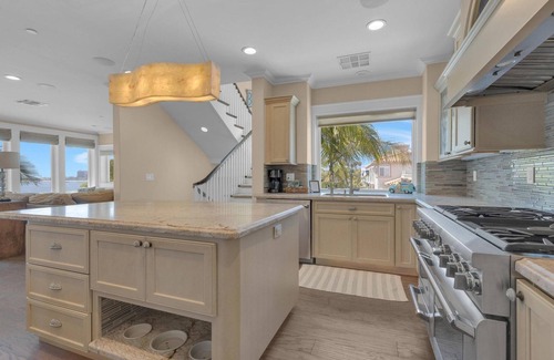 Crown Point House | Bayfront 4BD Home- Rooftop Deck w/Hot Tub & BBQ!