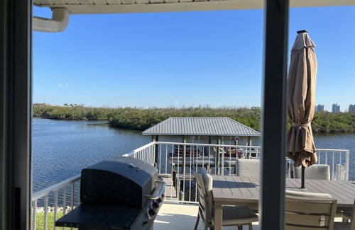 Bonita Springs House | Bayfront Beach house, two King bedrooms
