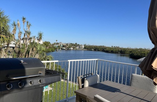 Bonita Springs House | Bayfront Beach house, two King bedrooms