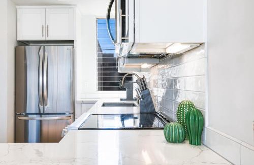 Central Mission Beach House | Bayfront Beauty 3BR Mission Bay Retreat