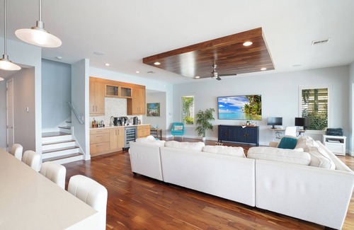 Indian Rocks Beach House | Bayfront Bliss w/Pool & Sunrises and Cold Plunge, IRB