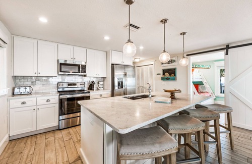 Anna Maria Villa | Bayfront Bliss! Pool, BBQ and Dolphin Views!