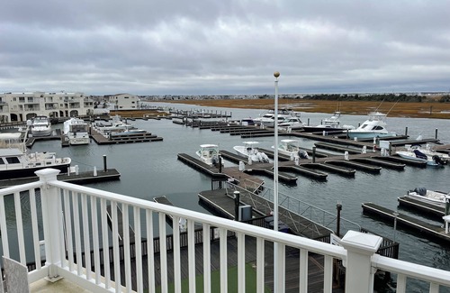 Avalon Condo | Bayfront Condo in Avalon, NJ! Pet friendly & Breathtaking Sunsets!