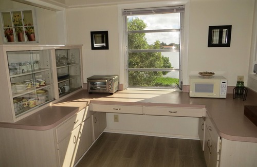Laurel Villa | Bayfront Duplex Along Dona Bay, Great Views and Location