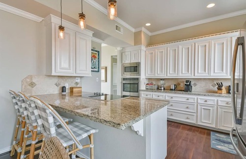 Terramar Beach House | Bayfront home 4 large bedrooms with sunrise and sunset over the water