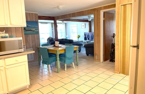 Port Lavaca House | Bayfront Home w/Private Lighted Fishing Pier