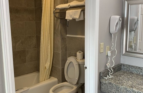Biloxi Hotel | Bayfront Inn