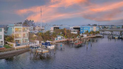 Bradenton Beach House | Bayfront Retreat
