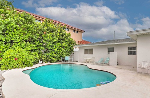 Belle Vista House | Bayfront St Pete Beach Home w/Outdoor Pool!