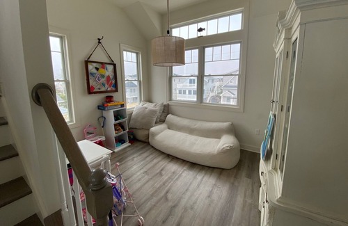 Ship Bottom House | Bayfront with pool- close to bridge