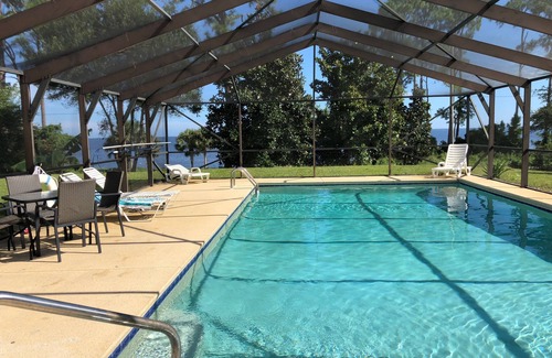 Eastpoint House | BAYFT HOME, HEATED POOL NEAR SGI, C’BELLE & APALACH BOOKING FALL ‘25