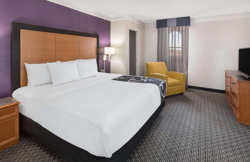Greenville - Spartanburg Hotel | Baymont by Wyndham Greenville Woodruff Rd