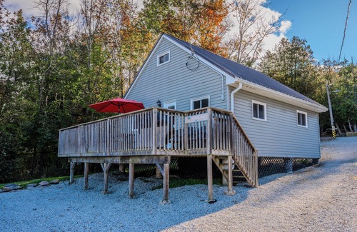 Wiarton Cottage | Bayshore Cottages: The Hukilau