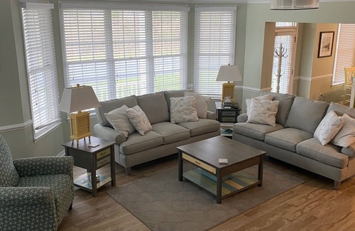 Bayside House | Bayside Berlin Md/Ocean City Md Private Dock with driveway For 4 Cars