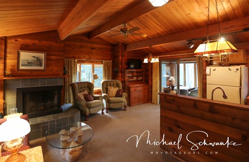 Crane Lake Cabin | Bayside Cedar Cabin & Bunkhouse