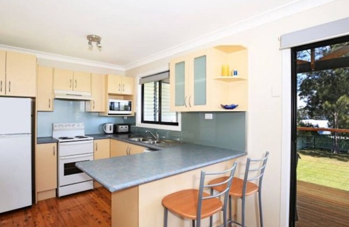Erowal Bay House | Bayside Escape - Amazing family holiday house only 250m from the water