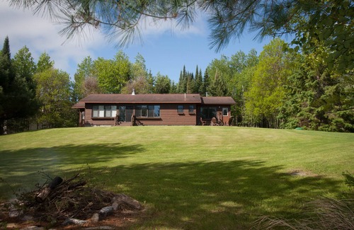Crane Lake Cabin | Bayside Fish Camp and Family Retreat - 1.5 Acres