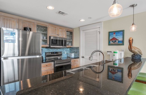 Baytowne Wharf House | Bayside Gated Resort ~ Full Kitchen ~ Private Balcony ~ Resort Pool