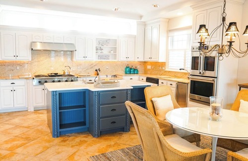 Lewes House | BAYSIDE PARADISE - 6BD, 4.5BA - Sleeps 12 - Spectacular Beachfront Home!