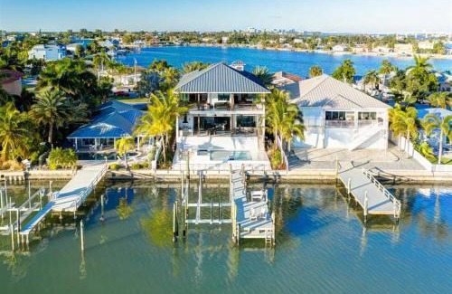 Indian Rocks Beach House | Bayside Paradise Mansion