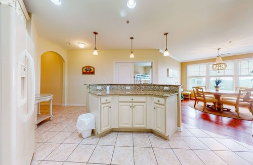 Sun Ridge Condo | Bayside Resort 3rd floor condo with lovely interior/balcony, pool, on-site golf
