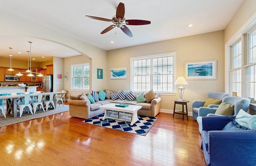 Sun Ridge House | Bayside Resort house with pool, lakefront, golf on-site, & tennis court