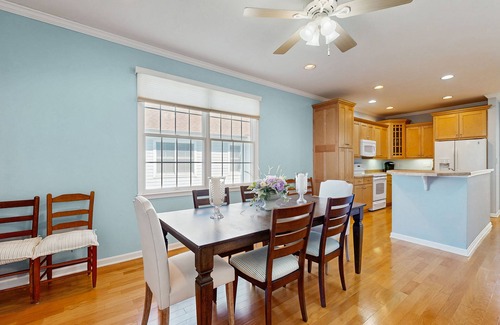 Sun Ridge House | Bayside Resort house w/community pools, hot tubs, tennis courts & on-site golf