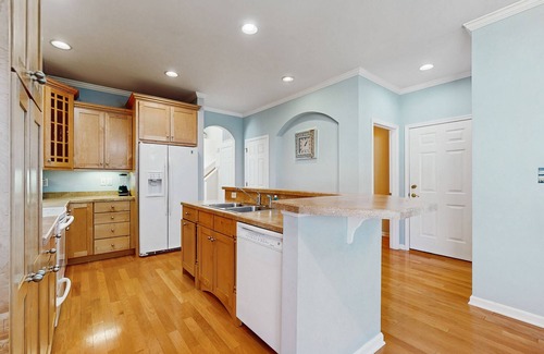 Sun Ridge House | Bayside Resort house w/community pools, hot tubs, tennis courts & on-site golf