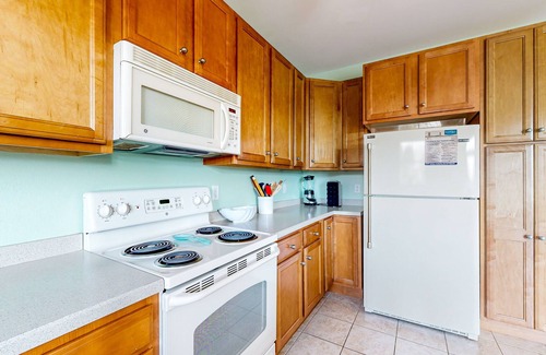 Sun Ridge House | Bayside Resort townhouse with private gas grill and golf on-site