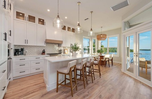 Bonita Springs House | Bayside Retreat-MINUTES to Beach-Bayfront 6 Bed, 6 Bath - Heated Pool
