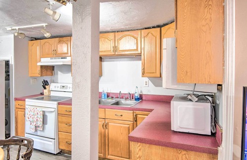 Weirs Beach Cottage | Bayside Weirs Beach Cottage < Half Mile to Pier!
