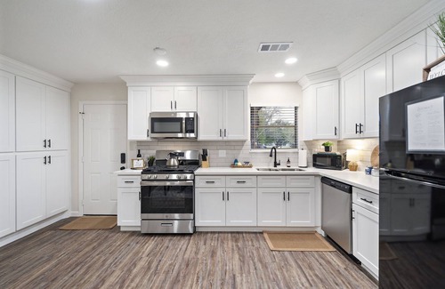 Baytown House | Baytown Family Oasis: Large Private Yard | Pets OK