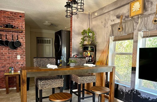 Baytown House | Baytown workforce cabin! Close to Nature Center, 2/1 with great big, wooded deck