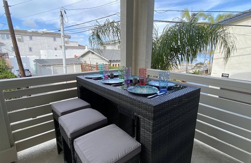 Central Mission Beach House | Bayview 3BR 2BA is a family paradise: Toys included!