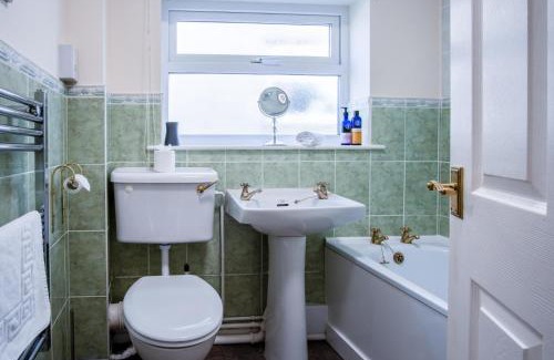 Oxwich Ski Chalet | Bayview 72 - 2 Bedroom Chalet - Bayview Oxwich