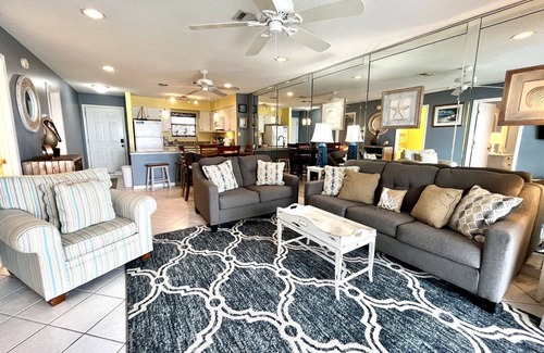 Orange Beach Condo | Bayview 82 2 Bedroom Condo by RedAwning